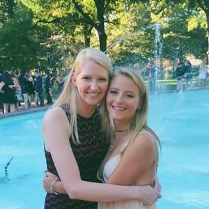 Meet your Posher, Lizzie